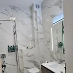 Dii Luxury Lägenhet *