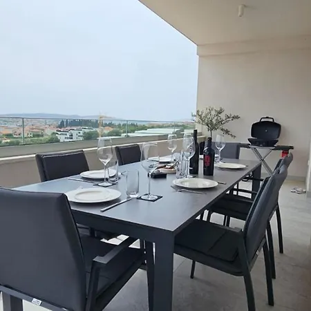Dii Luxury Appartement Trogir