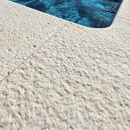 Dii Luxury
