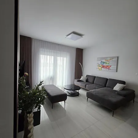 Dii Luxury
